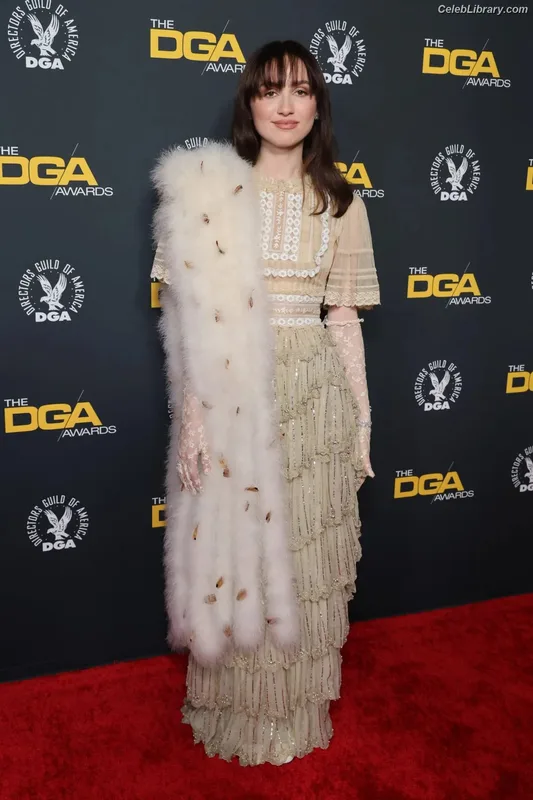 Maude Apatow photo 8 of 243