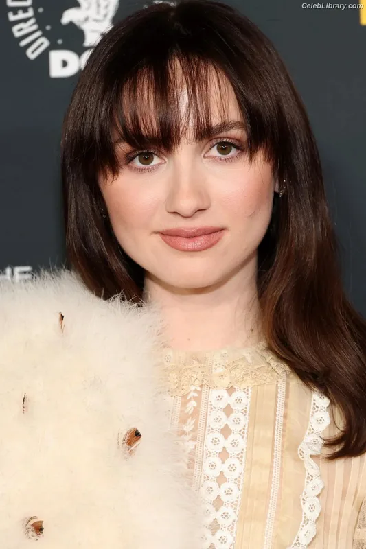 Maude Apatow photo 10 of 243