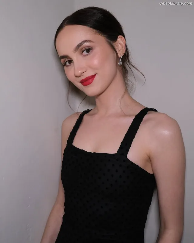 Maude Apatow photo 20 of 243