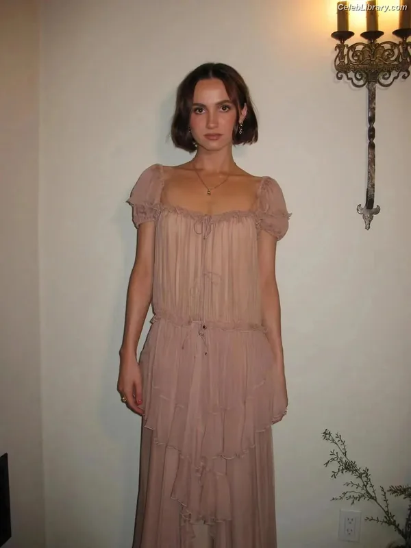 Maude Apatow photo 21 of 243