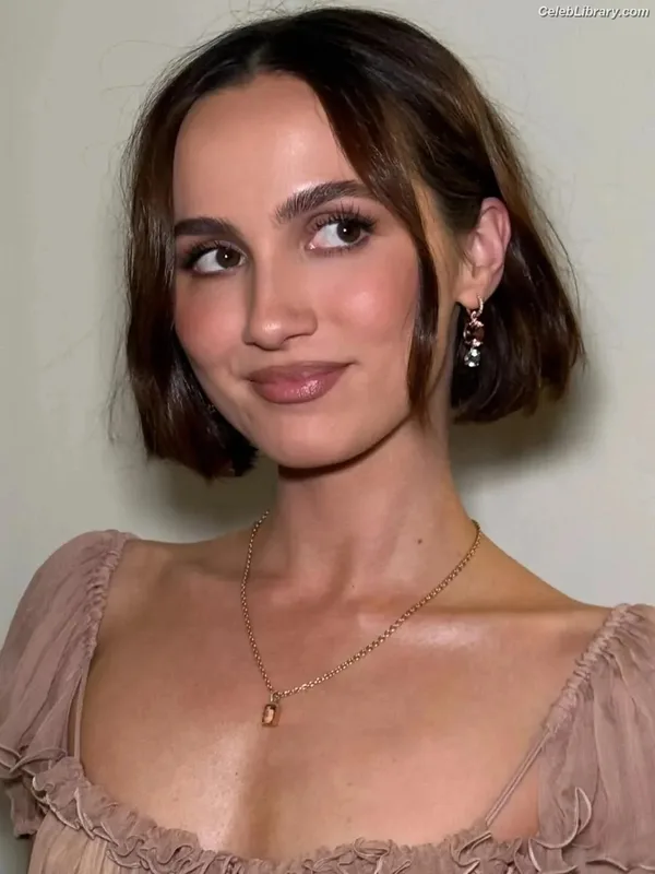 Maude Apatow photo 23 of 243