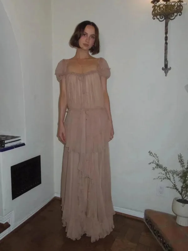 Maude Apatow photo 24 of 243