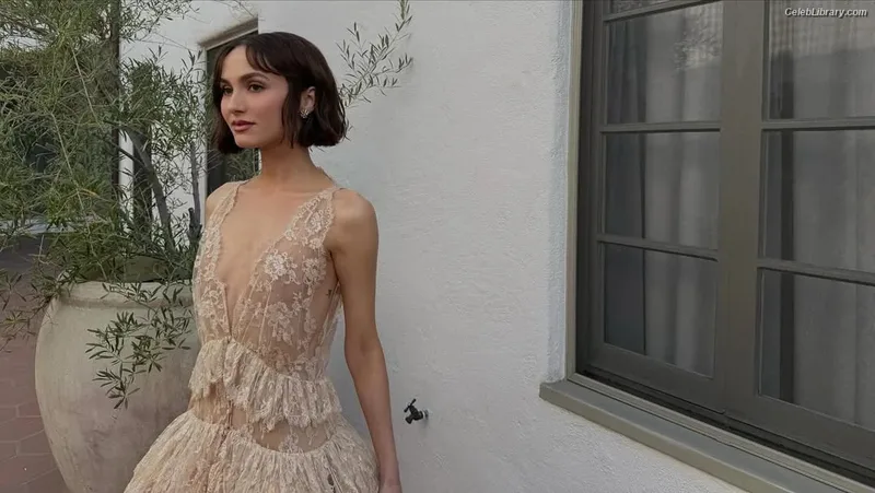 Maude Apatow photo 9 of 243
