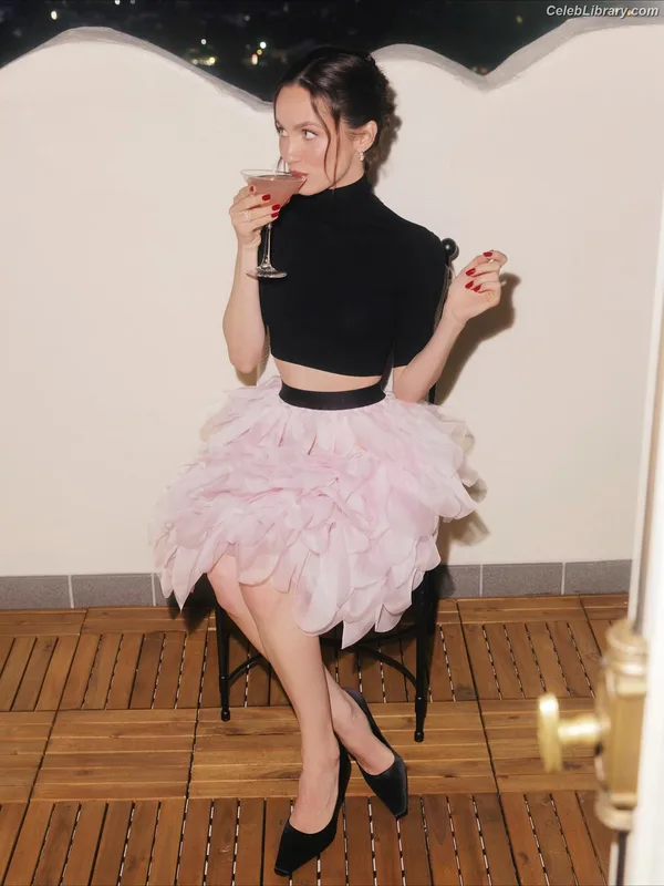 Maude Apatow photo 7 of 243