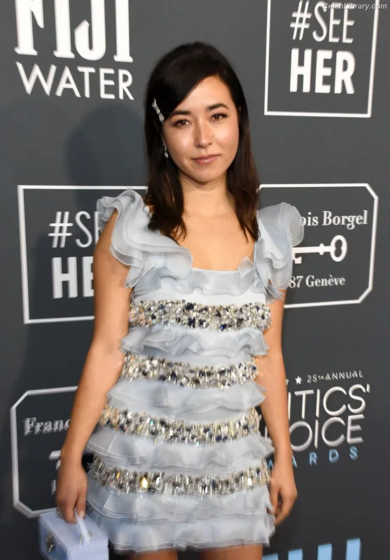 Maya Erskine photo 1 of 29