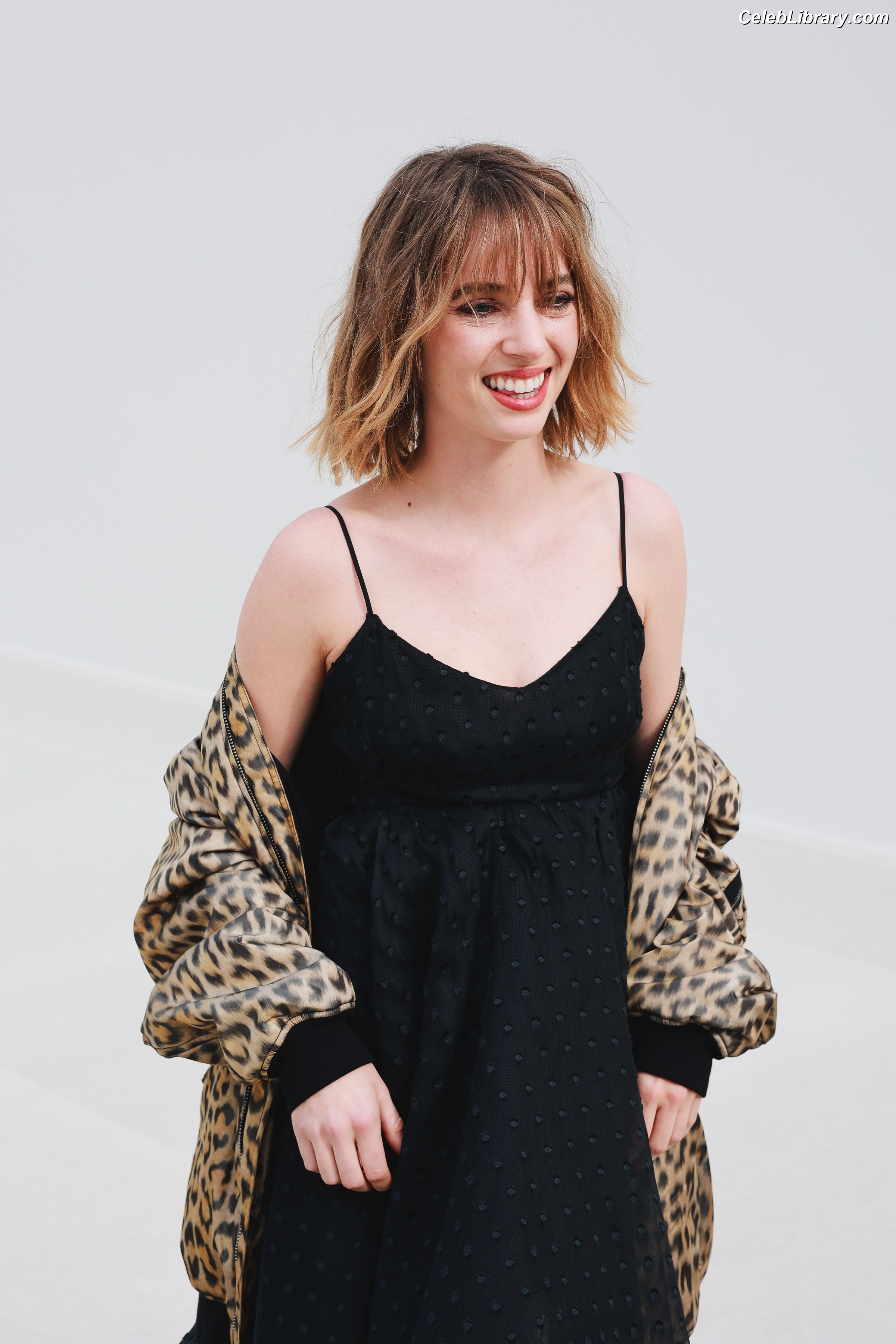 Maya Hawke photo 4 of 851