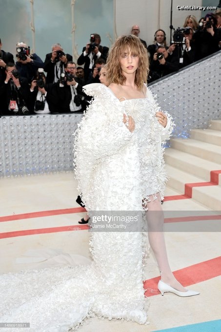 Maya Hawke photo 20 of 851