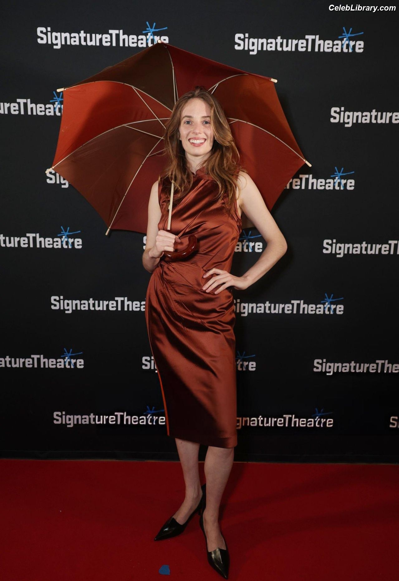 Maya Hawke photo 19 of 851