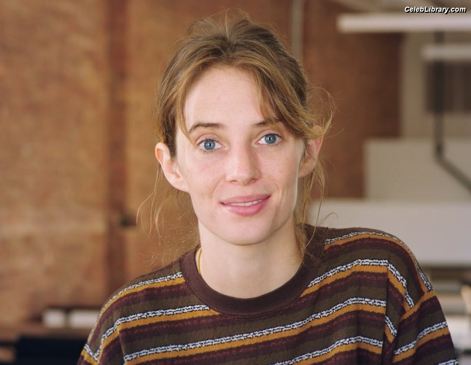 Maya Hawke photo 24 of 851