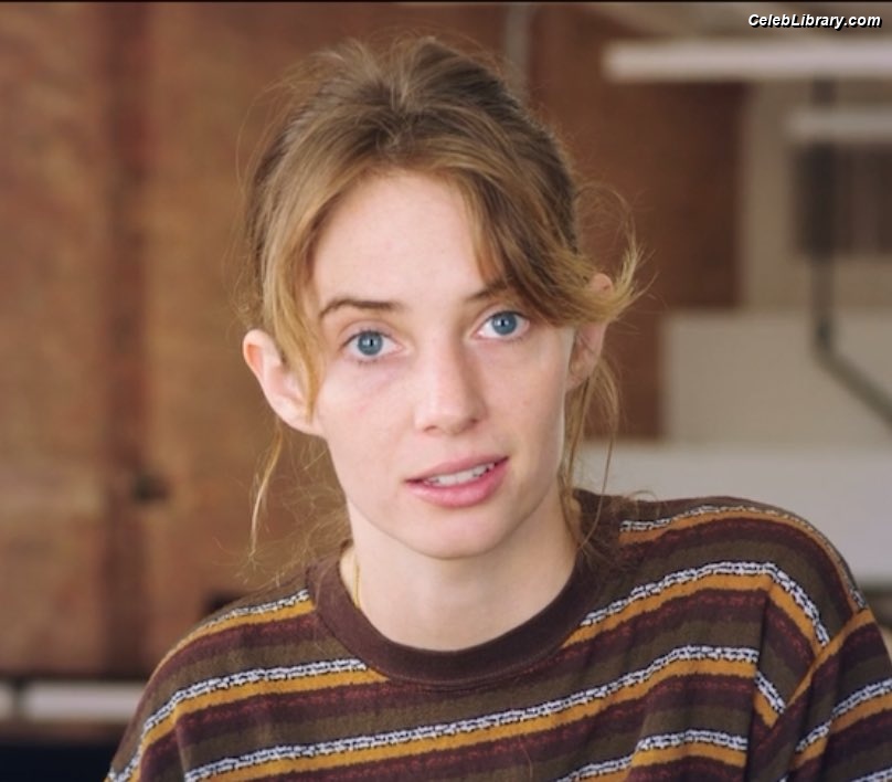 Maya Hawke photo 1 of 851