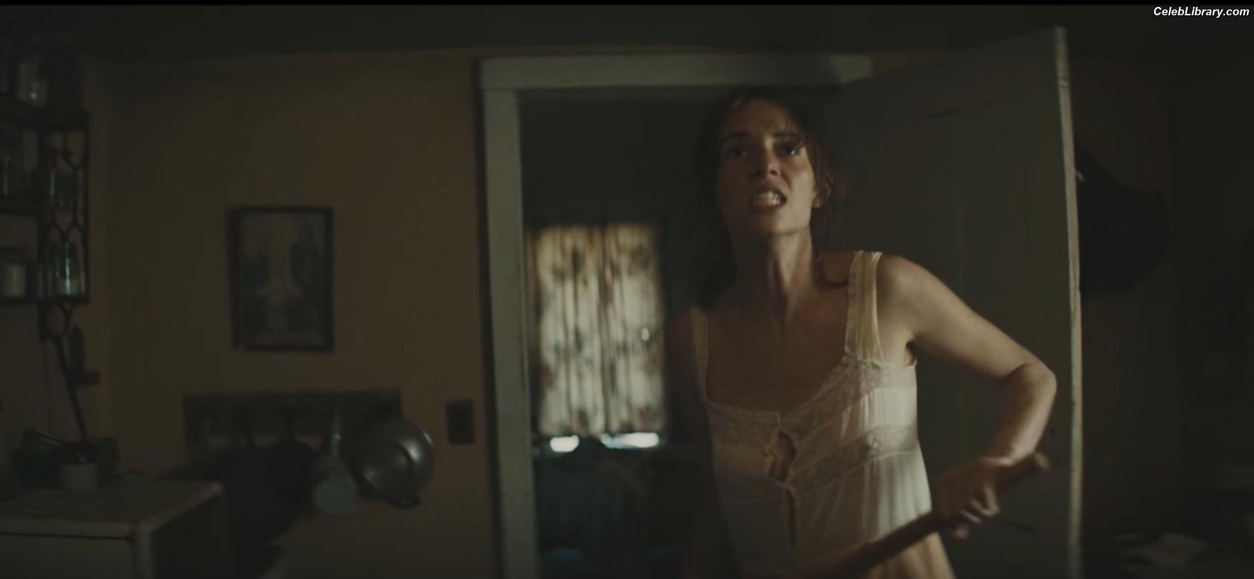 Maya Hawke photo 6 of 851