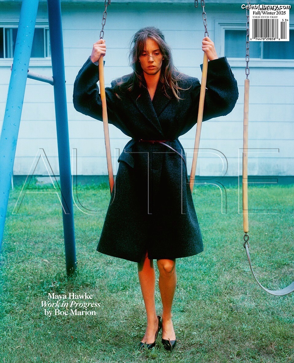 Maya Hawke photo 18 of 851