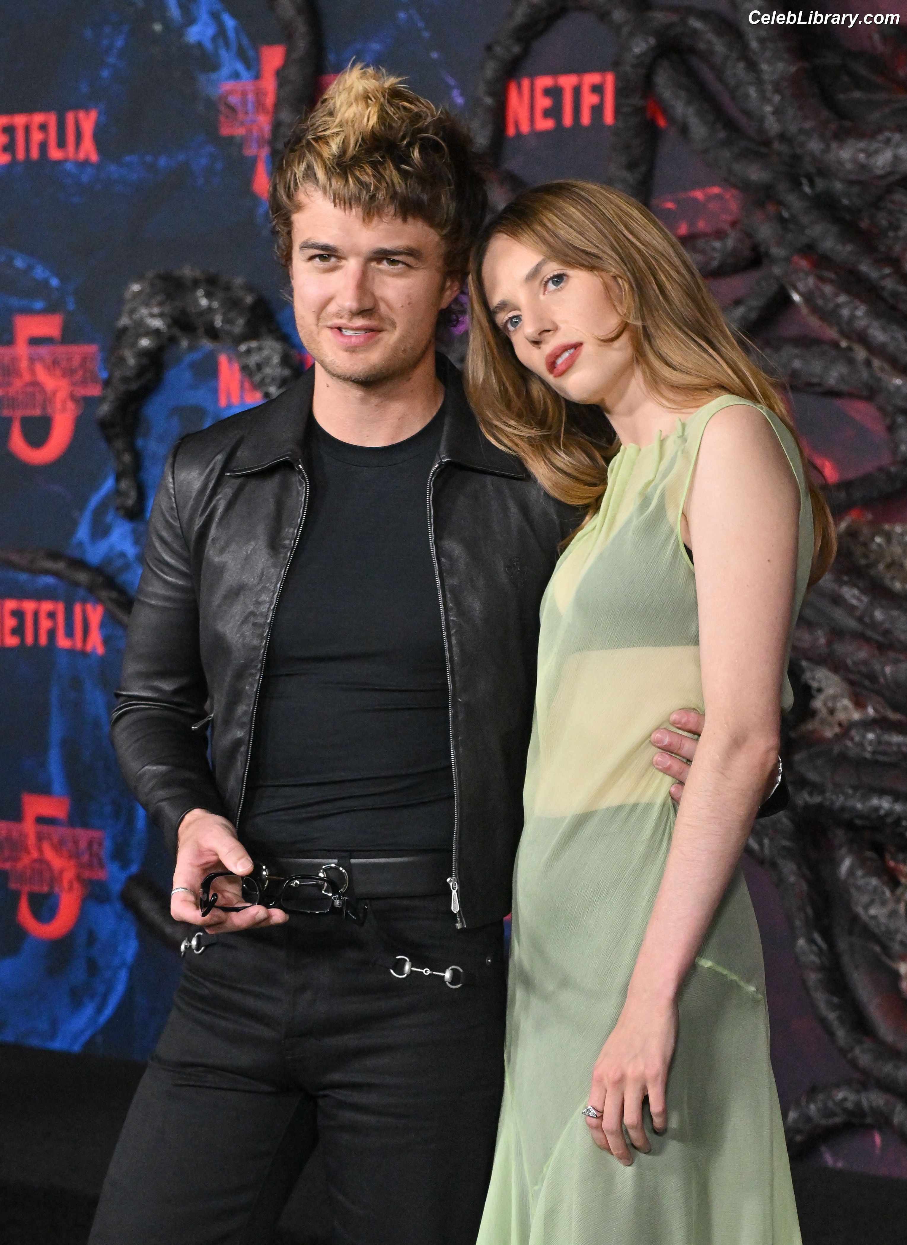 Maya Hawke photo 4 of 851