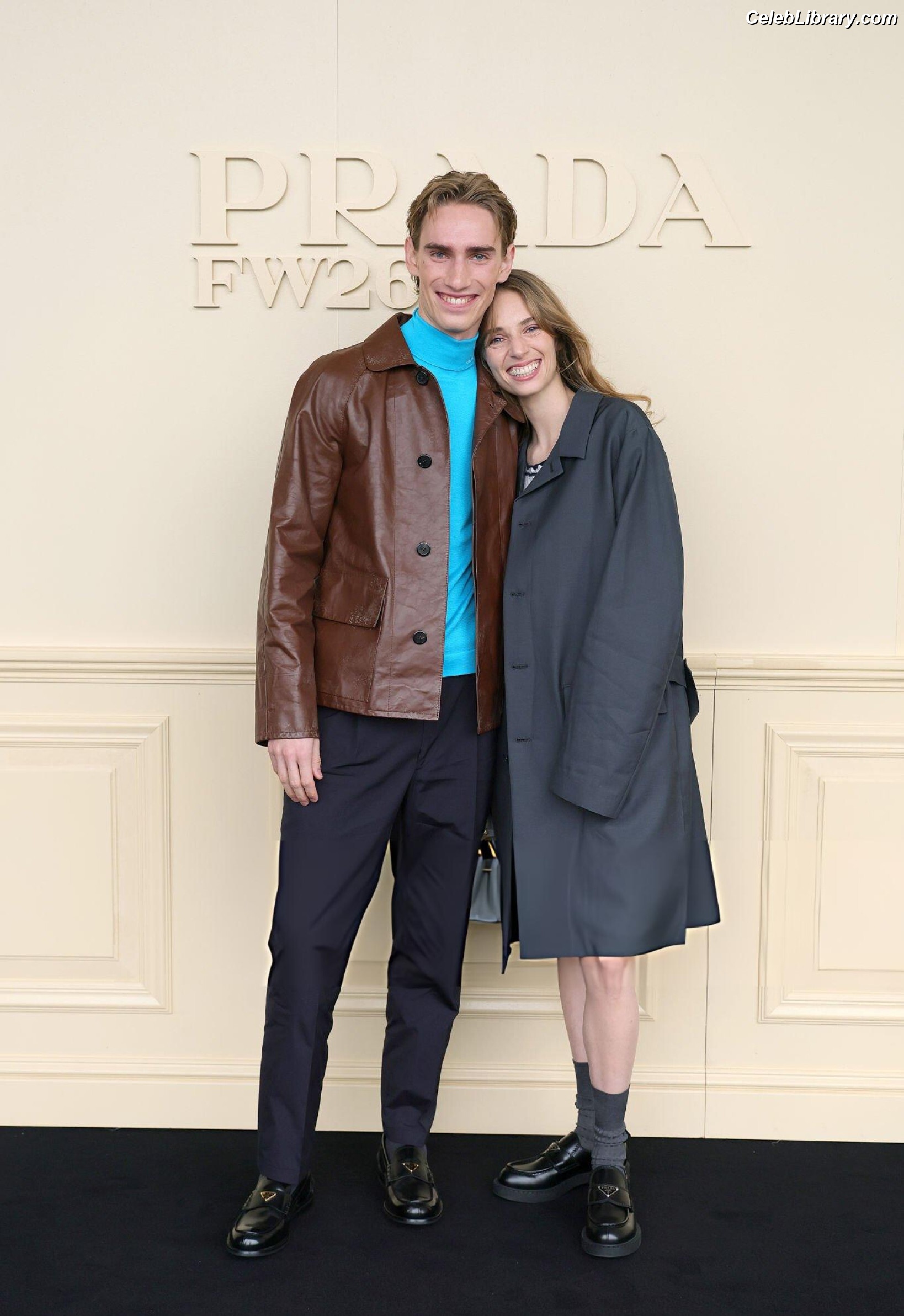 Maya Hawke photo 9 of 851