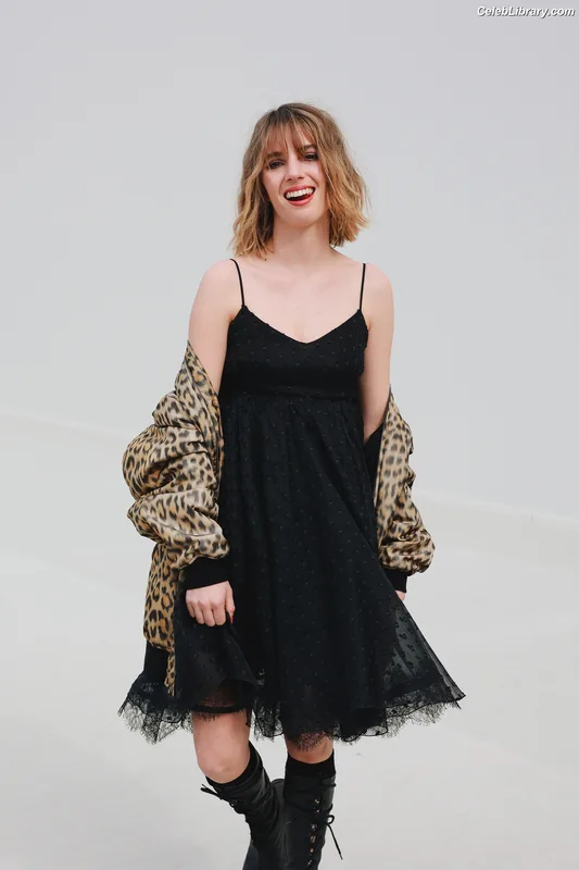 Maya Hawke photo 24 of 851