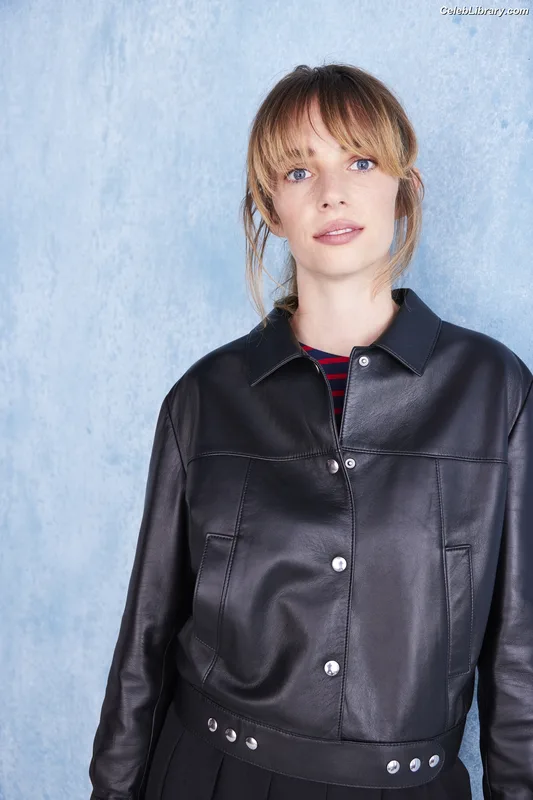 Maya Hawke photo 22 of 851