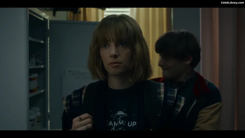 Maya Hawke photo 23 of 851
