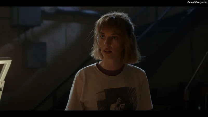 Maya Hawke photo 14 of 851