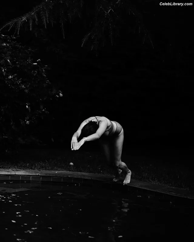 Maya Hawke photo 15 of 851