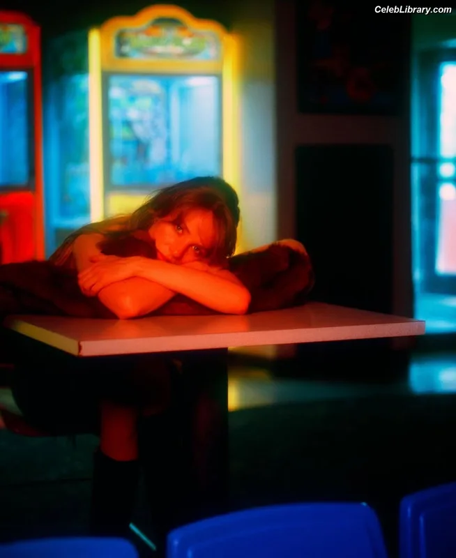 Maya Hawke photo 17 of 851