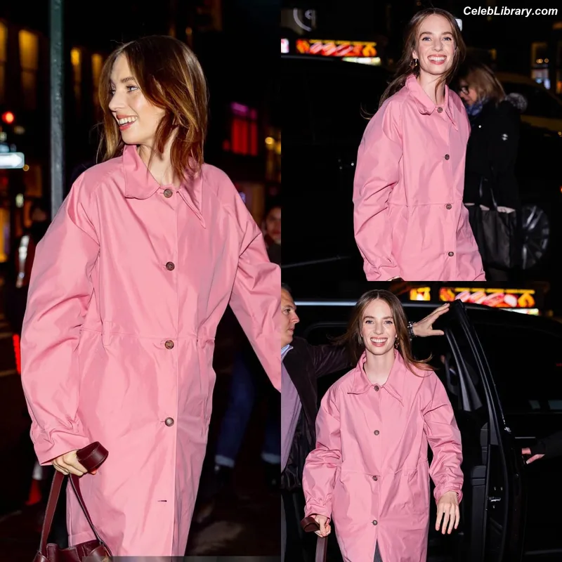 Maya Hawke photo 17 of 851
