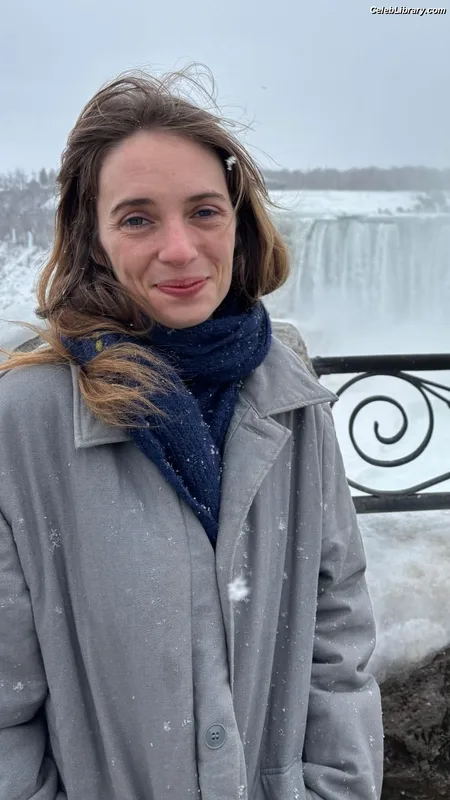 Maya Hawke photo 17 of 851