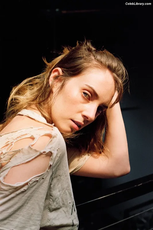 Maya Hawke photo 5 of 851