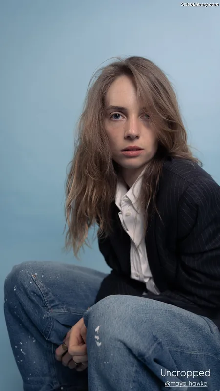 Maya Hawke photo 13 of 851