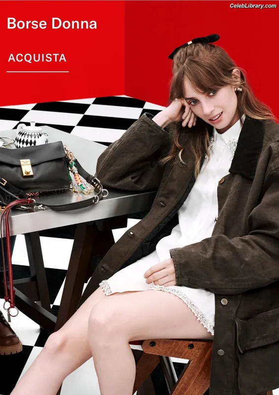Maya Hawke photo 14 of 851