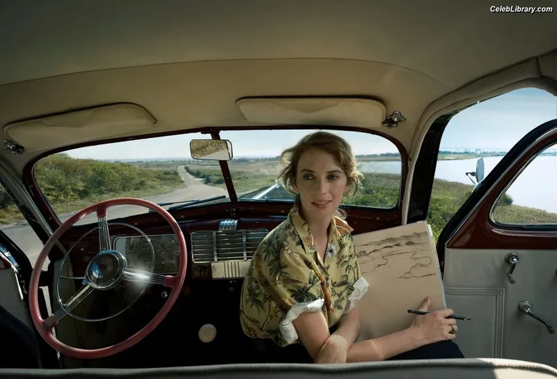 Maya Hawke photo 22 of 851