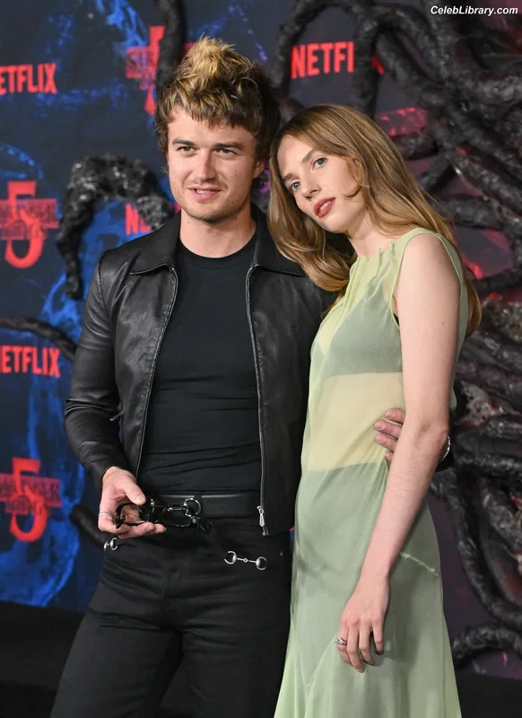Maya Hawke photo 4 of 851