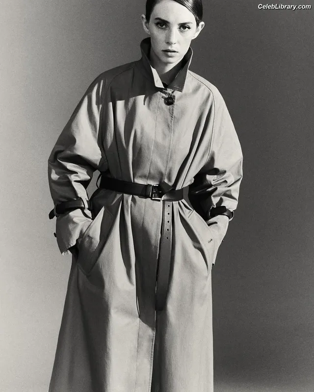Maya Hawke photo 16 of 851
