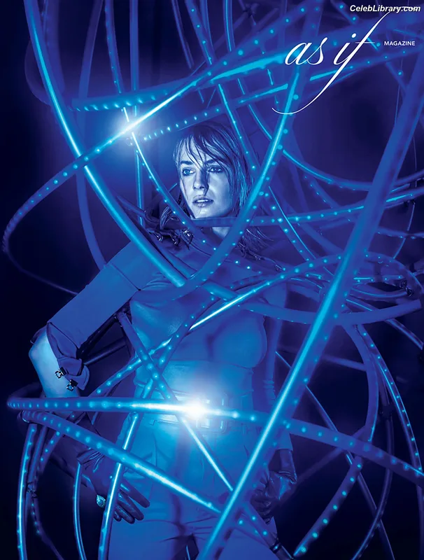 Maya Hawke photo 12 of 851
