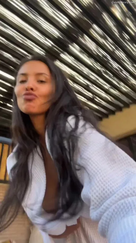 Maya Jama photo 9 of 663