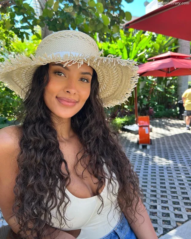 Maya Jama photo 12 of 663