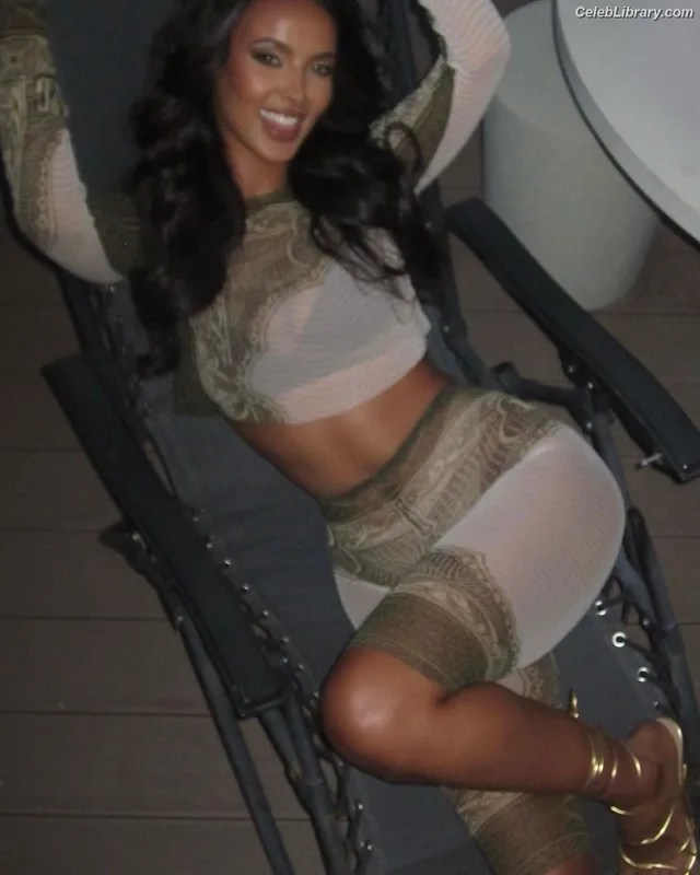 Maya Jama photo 1 of 663