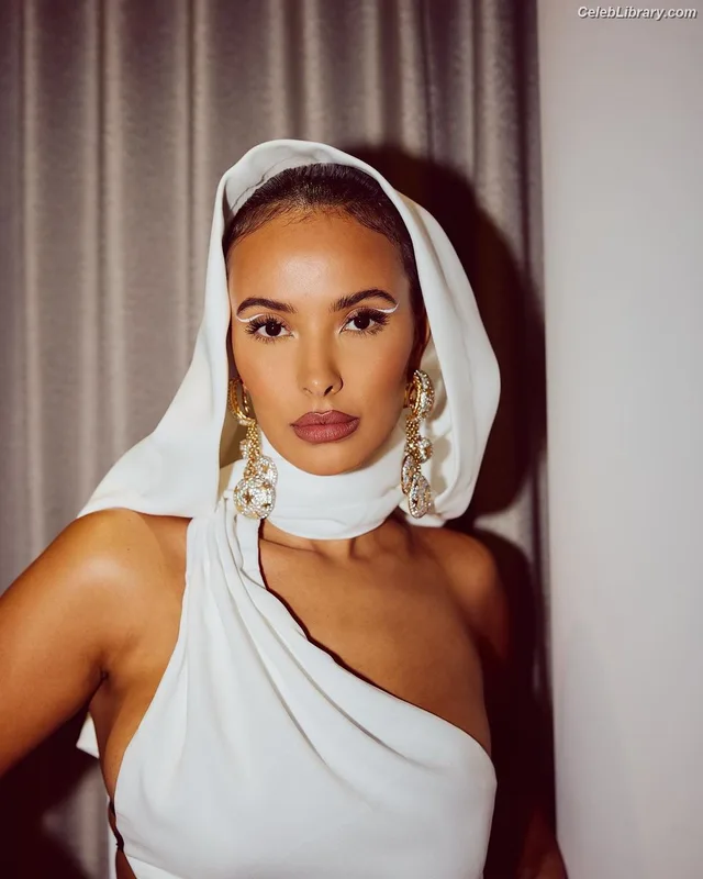 Maya Jama photo 1 of 663
