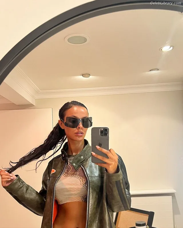 Maya Jama photo 2 of 663