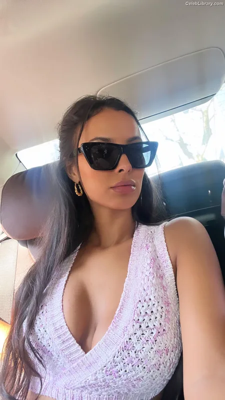 Maya Jama photo 4 of 663