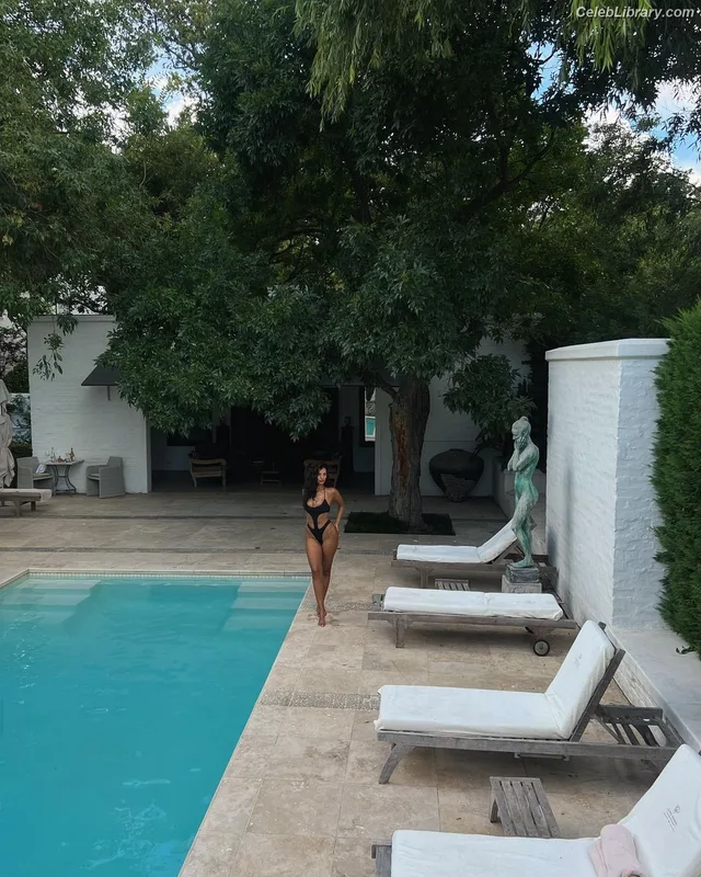 Maya Jama photo 13 of 663
