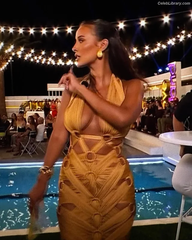 Maya Jama photo 5 of 663