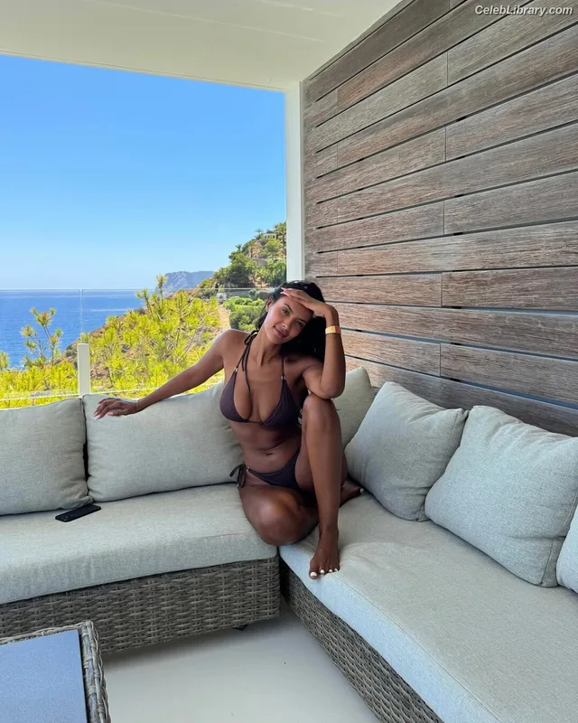 Maya Jama photo 24 of 663