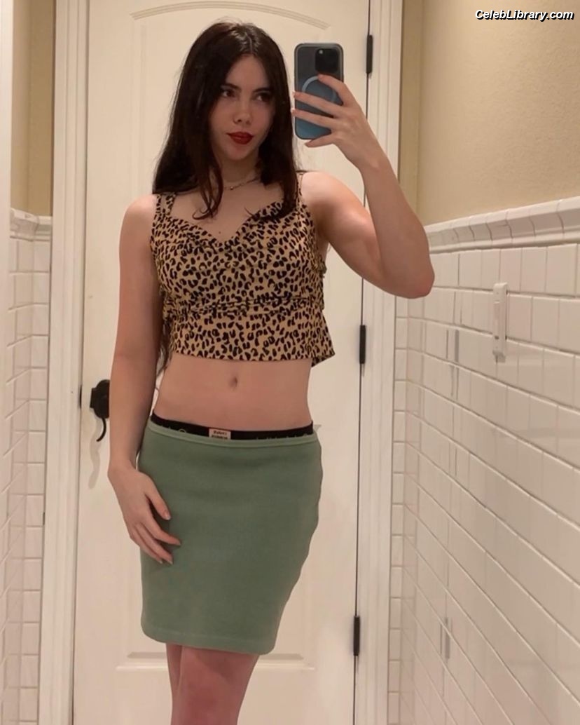 McKayla Maroney photo 12 of 401