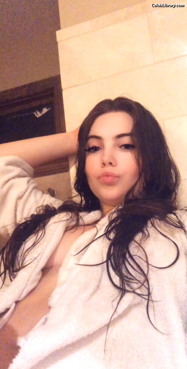 McKayla Maroney photo 17 of 401