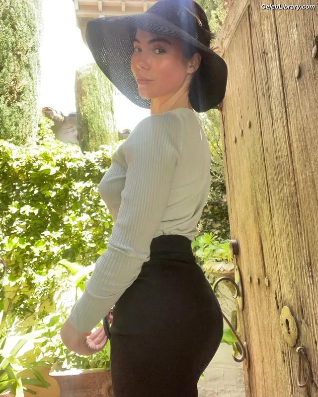 McKayla Maroney photo 4 of 401