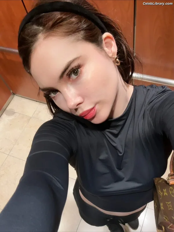 McKayla Maroney photo 21 of 401