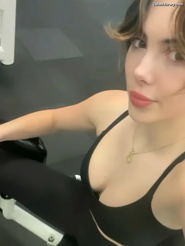 McKayla Maroney photo 12 of 401