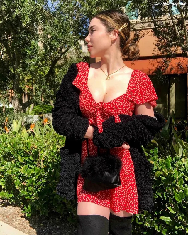 McKayla Maroney photo 16 of 401