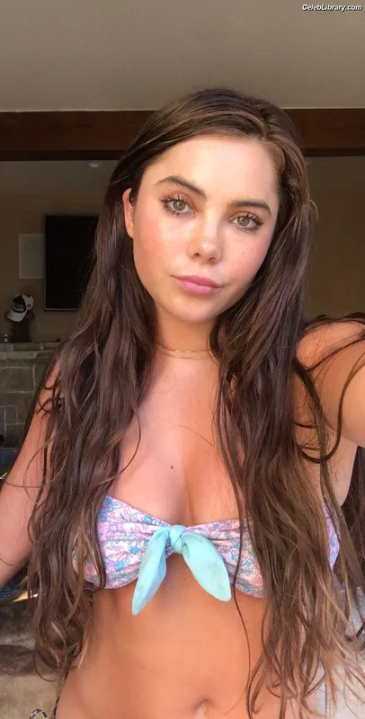 McKayla Maroney photo 22 of 401