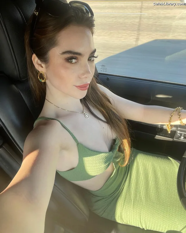 McKayla Maroney photo 9 of 401